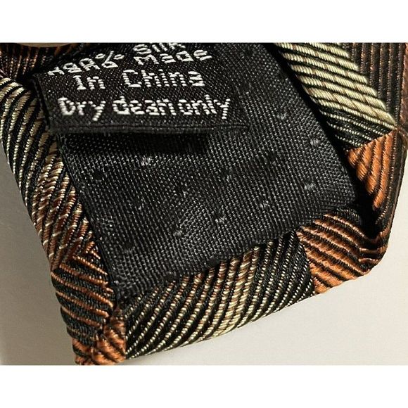 Platinum Designs / Orange Geometric Tie / Hand Made / 100% Silk / 3.75" x 60" - Picture 7 of 7